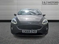 Używany Ford Fiesta Zetec 70 KM (51 kW) 2019 Szary Hatchback