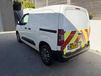 Used Vauxhall Combo 100 HP (73 kW) 2021 White MPV