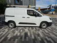 Used Vauxhall Combo Edition 100 HP (73 kW) 2019 White MPV