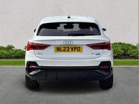 Begagnad Audi Q3 Black Edition 187 HK (137 kW) 2023 Vit SUV