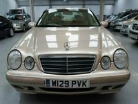 Begagnad Mercedes E200 Classic 2000 Sedan