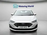 Usado Ford Focus Titanium 125 HP (91 kW) 2023 Prateado Citadino