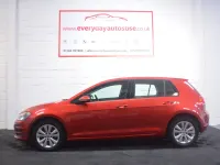 Used VW Golf VII SE 105 HP (77 kW) 2014 Red Hatchback