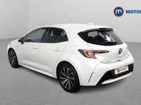 Used Toyota Corolla Design 122 HP (89 kW) 2021 White Hatchback