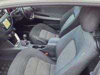 Used Kia ProCeed 134 HP (98 kW) 2017 White Hatchback