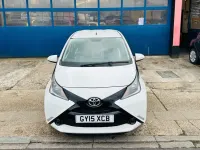 Used Toyota Aygo X-play 69 HP (50 kW) 2015 White Hatchback