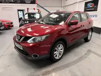 Used Nissan Qashqai Acenta 110 HP (80 kW) 2017 Red SUV