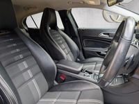 Used Mercedes GLA180 Urban 122 HP (89 kW) 2020 Black SUV