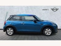Usado Mini Cooper Classic 136 HP (100 kW) 2022 Azul Citadino
