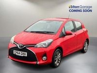 Used Toyota Yaris 99 HP (72 kW) 2015 Red Hatchback