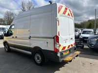 Usado Ford Transit 130 CV (95 kW) 2018 Blanco Van