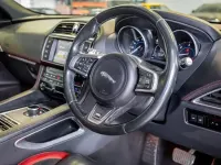 Begagnad Jaguar F-Pace S 300 HK (220 kW) 2016 Röd SUV