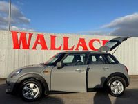 Begagnad Mini Cooper Hatch 136 HK (100 kW) 2017 Halvkombi