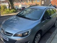 Used Vauxhall Astra 115 HP (84 kW) 2012 Silver Estate