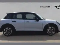 Used Mini Cooper Classic 147 kW (200 HP) 2025 White Hatchback