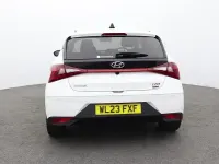 Usado Hyundai i20 Premium 100 CV (73 kW) 2023 Blanco Utilitario