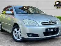 Second-hand Toyota Corolla 97 CP (71 kW) 2006 Argintiu Hatchback