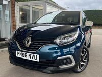 Used Renault Captur Iconic 90 HP (66 kW) 2018 Blue SUV