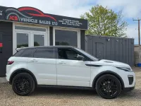 Used Land Rover Range Rover evoque HSE Dynamic 2015 White Estate