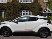 Used Toyota C-HR 116 HP (85 kW) 2018 White SUV