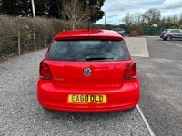 Usado VW Polo Match 60 CV (44 kW) 2011 Rojo Utilitario
