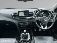 Used Kia Ceed First Edition 140 HP (102 kW) 2019 White Hatchback