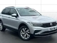 Usado VW Tiguan Life 150 CV (110 kW) 2021 Plateado SUV