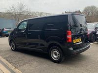 Used Peugeot Expert 143 HP (105 kW) 2025 Black Van