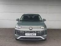 Used VW Touran Elegance 150 HP (110 kW) 2025 Green MPV