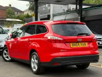 Used Ford Focus Zetec 125 HP (91 kW) 2014 Red Estate