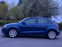 Usado Audi A1 Sportback Sport 122 HP (89 kW) 2012 Azul Citadino