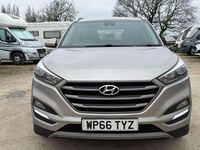 Used Hyundai Tucson SE 2016 White SUV