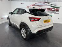 Used Nissan Juke N-Connecta 117 HP (86 kW) 2019 White SUV