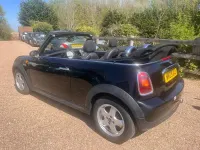 Begagnad Mini Cooper Cabriolet 2009 Svart Cab
