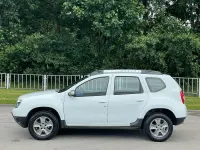 Used Dacia Duster Lauréate 2016 White SUV