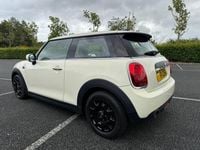 Used Mini ONE Classic 102 HP (75 kW) 2019 White Hatchback