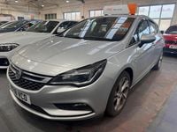 Used Vauxhall Astra SRi 136 HP (100 kW) 2018 Silver Hatchback
