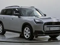 Używany Mini Countryman Classic 300 KM (220 kW) 2024 Srebrny SUV