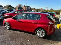 Used Peugeot 308 Active 100 HP (73 kW) 2014 Red Hatchback