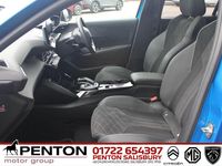 Second-hand Peugeot e-208 Premium 100 kW (136 CP) 2021 Albastru Hatchback
