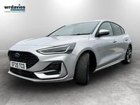 Begagnad Ford Focus ST-Line X 2025 Silver Halvkombi