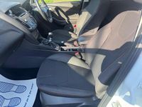 Used Ford Focus Zetec 115 HP (84 kW) 2014 White Hatchback