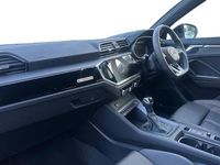 Begagnad Audi Q3 Black Edition 150 HK (110 kW) 2025 Vit SUV