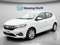 Begagnad Dacia Sandero Expression 90 HK (66 kW) 2023 Vit Halvkombi