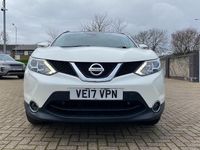 Used Nissan Qashqai N-Connecta 110 HP (80 kW) 2017 White SUV