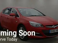 Used Vauxhall Astra SRi 100 HP (73 kW) 2015 Red Hatchback