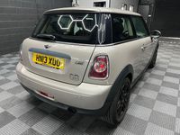 Begagnad Mini ONE Hatch 2013 Grå Halvkombi