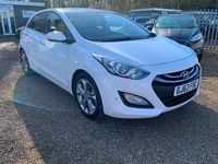 Used Hyundai i30 Premium 2013 White Hatchback