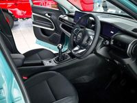 Used Jeep Avenger Altitude 100 HP (73 kW) 2024 Blue lake/volcano black SUV