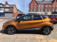 Used Renault Captur Iconic 2019 Orange SUV
